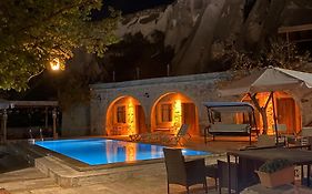 Seven Rock Cave Hotel